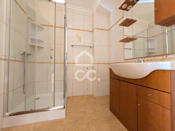 Apartamento T3 para Venda em Santa Maria Maior Foto 23