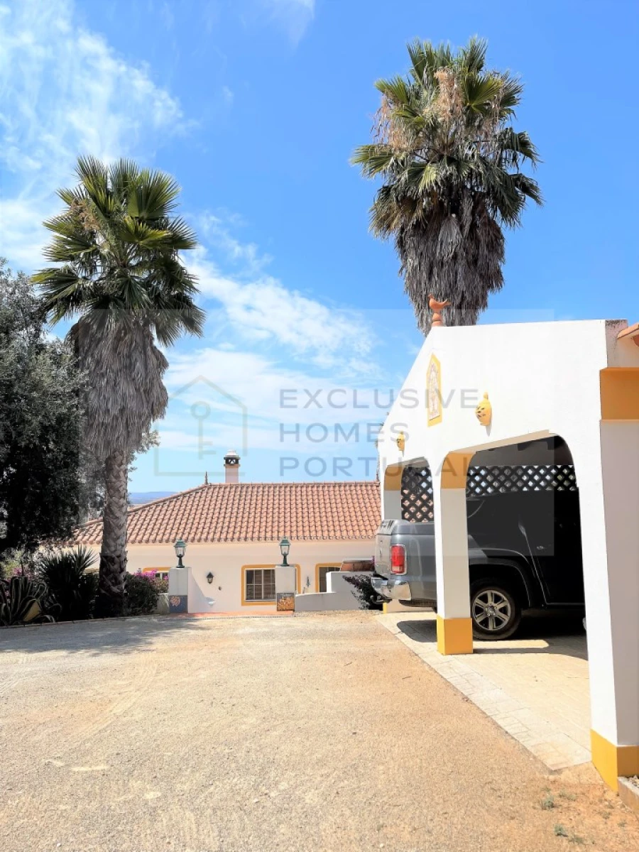 Moradia T5 para Venda em Cabeço de Vide Foto 8