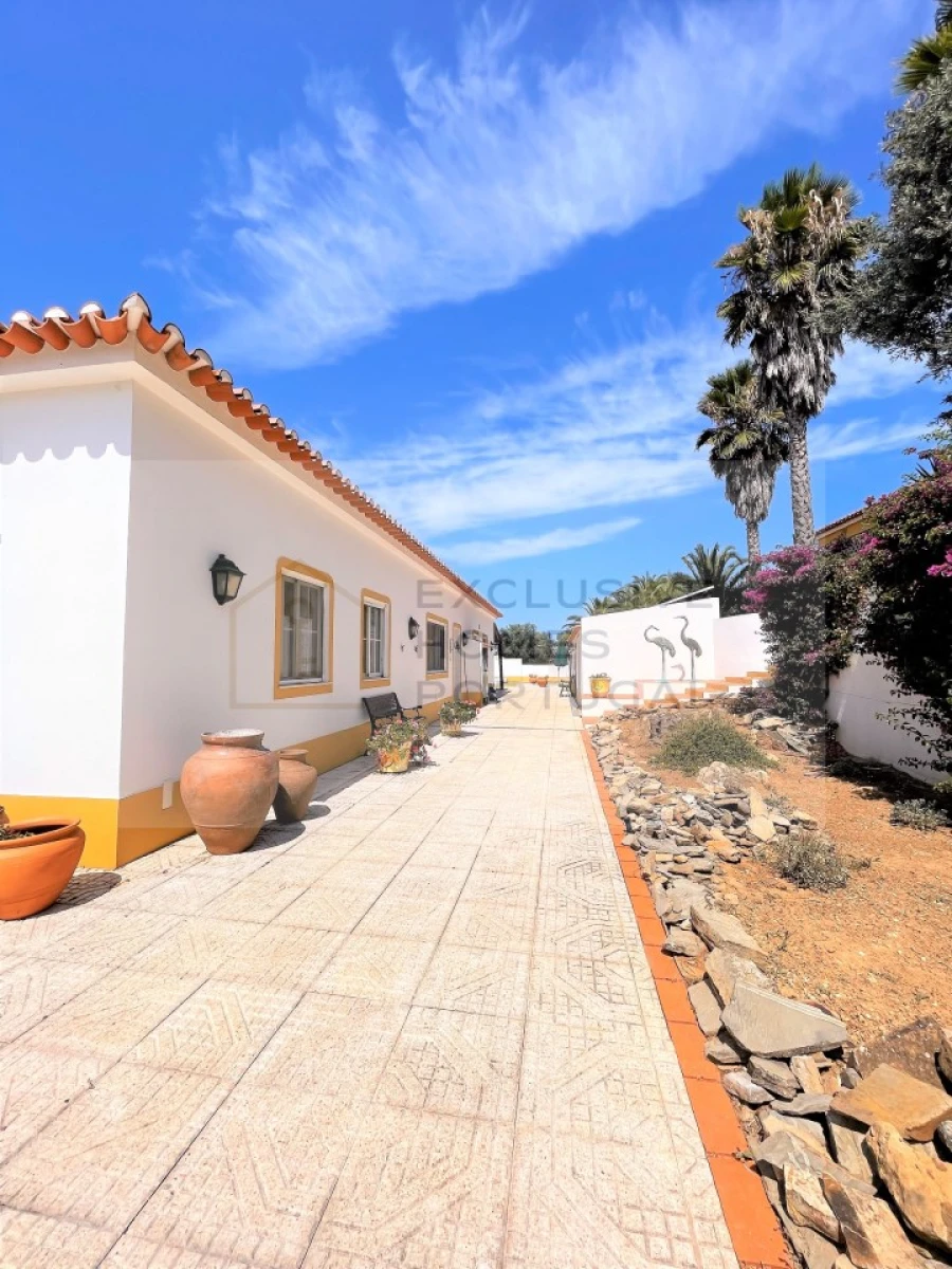 Moradia T5 para Venda em Cabeço de Vide Foto 9