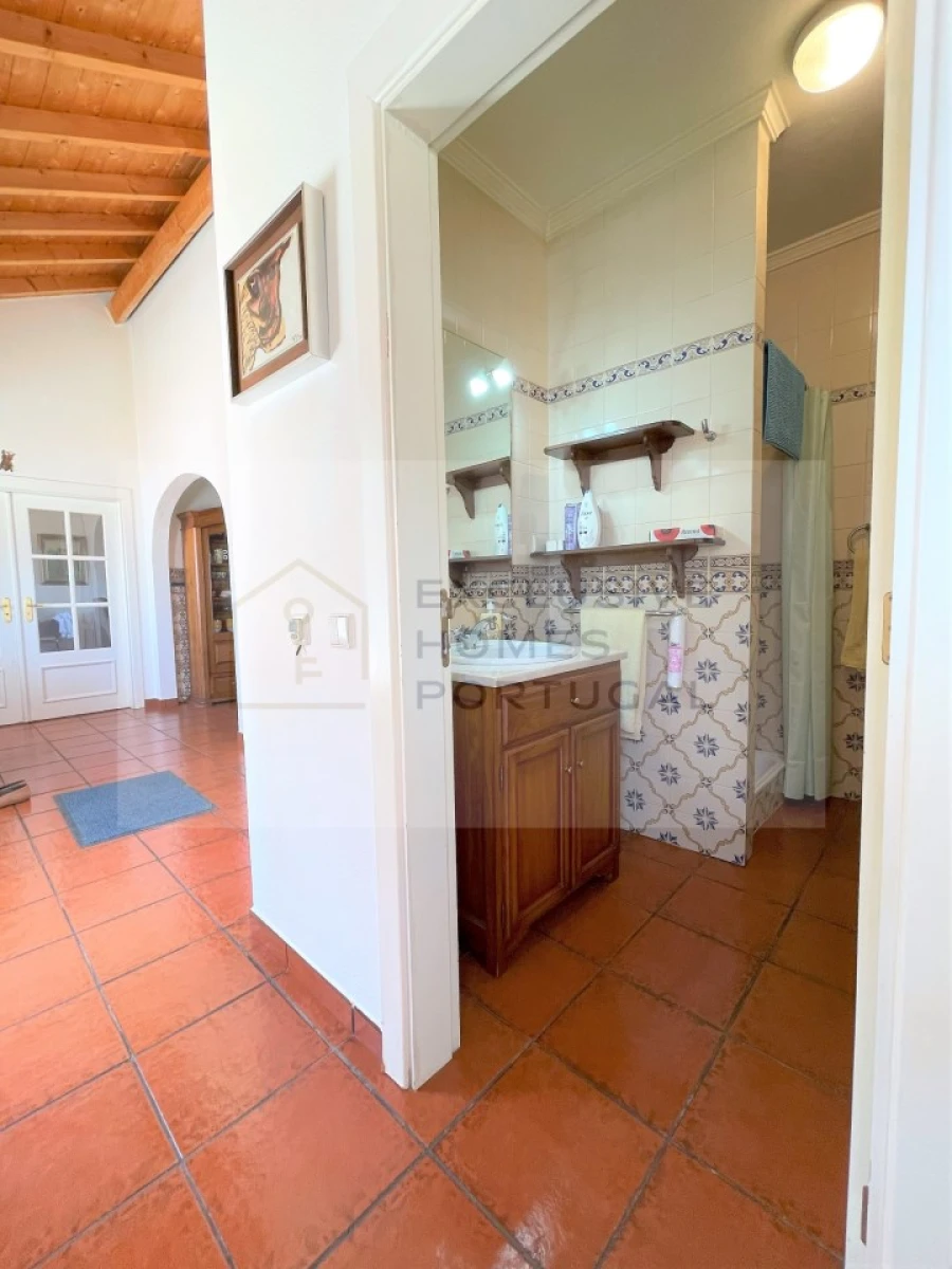 Moradia T5 para Venda em Cabeço de Vide Foto 19