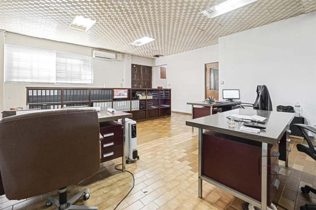 Armazém para Venda em São Paio de Oleiros Foto 7