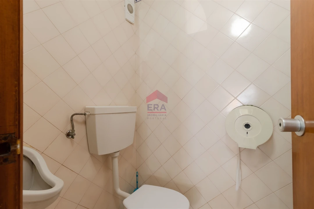 Negócio para Venda em Albufeira e Olhos de Água Foto 16