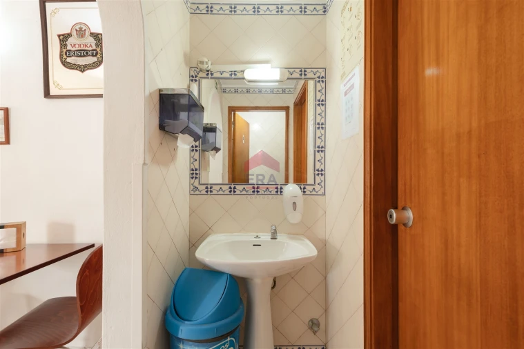 Negócio para Venda em Albufeira e Olhos de Água Foto 12