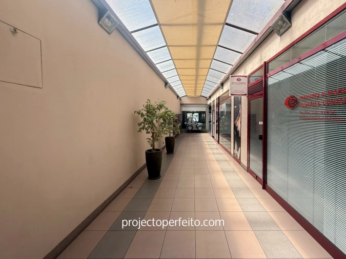 Loja para Venda em Mafamude e Vilar do Paraíso Foto 6