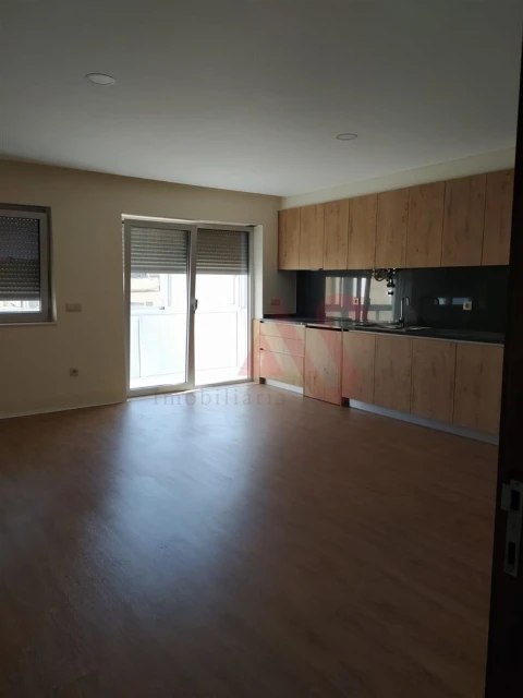 Apartamento T2 para Arrendamento em São Vicente (Braga)