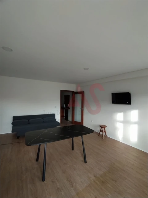 Apartamento T2 para Arrendamento em São Vicente (Braga)
