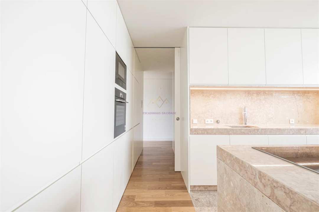 Moradia T5 para Venda em Alcantara Foto 9