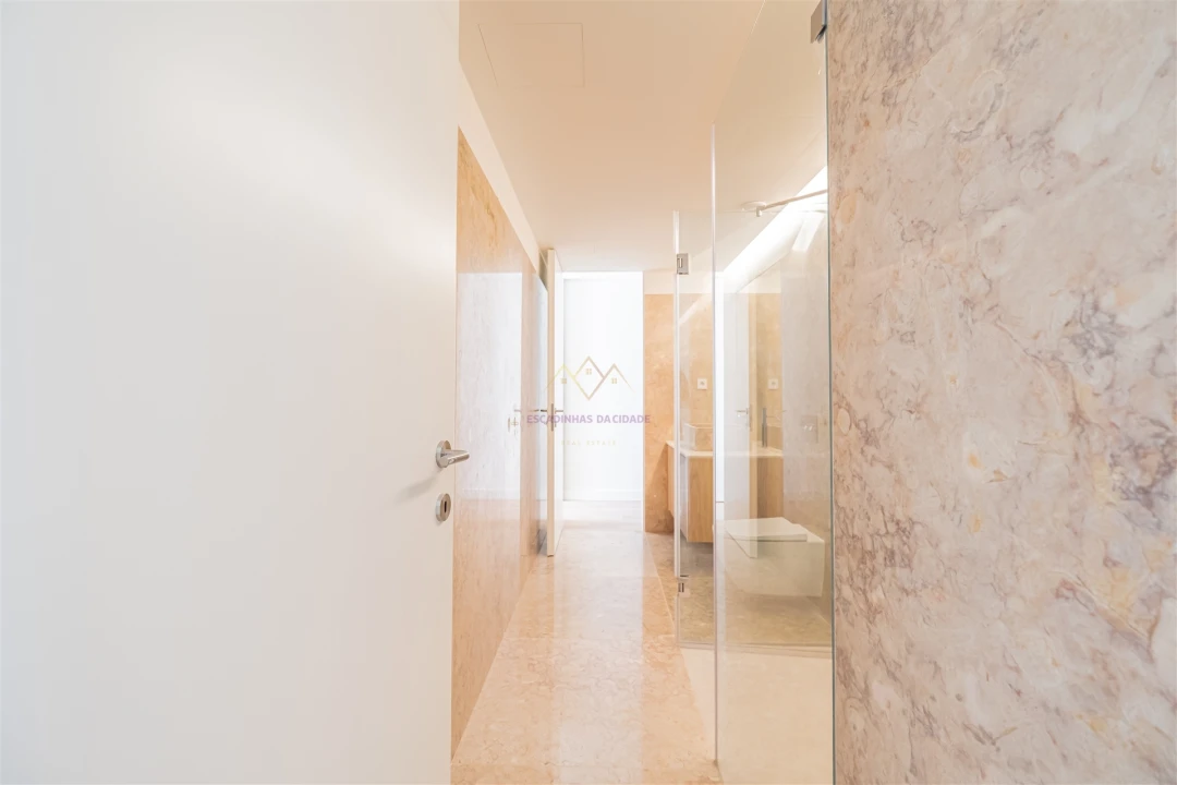 Moradia T5 para Venda em Alcantara Foto 33