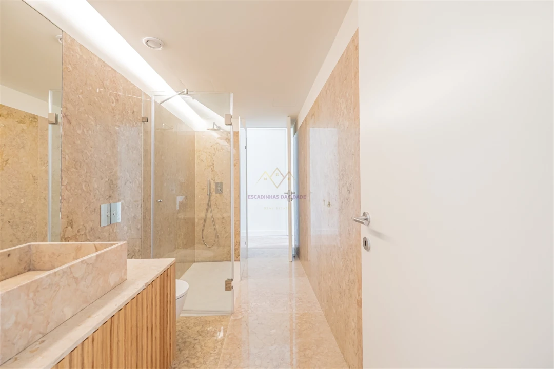 Moradia T5 para Venda em Alcantara Foto 29