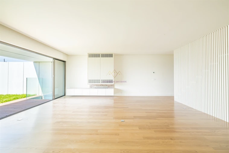 Moradia T5 para Venda em Alcantara Foto 13