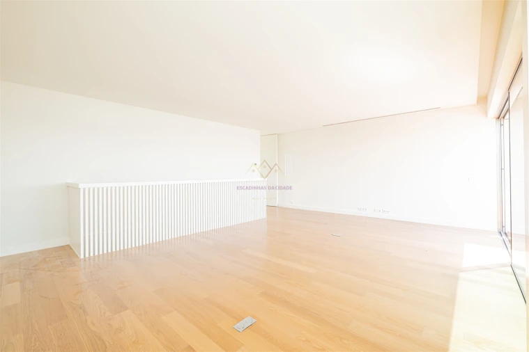 Moradia T5 para Venda em Alcantara Foto 50