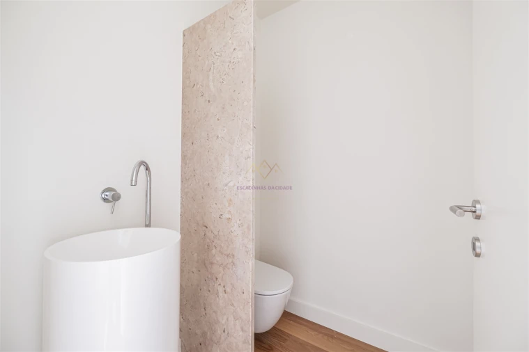 Moradia T5 para Venda em Alcantara Foto 21