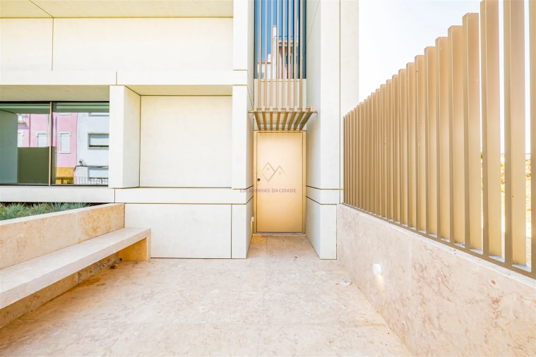 Moradia T5 para Venda em Alcantara Foto 71