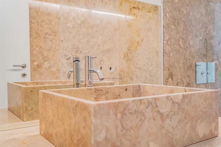 Moradia T5 para Venda em Alcantara Foto 31