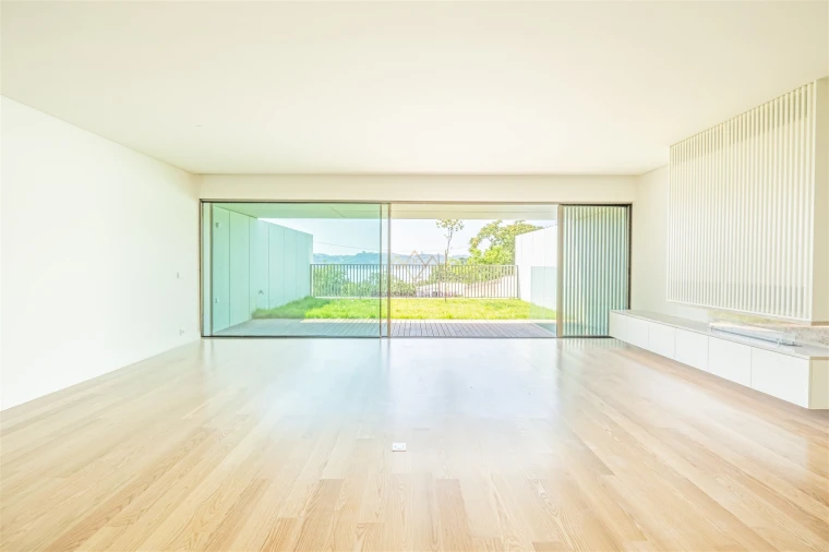 Moradia T5 para Venda em Alcantara Foto 12