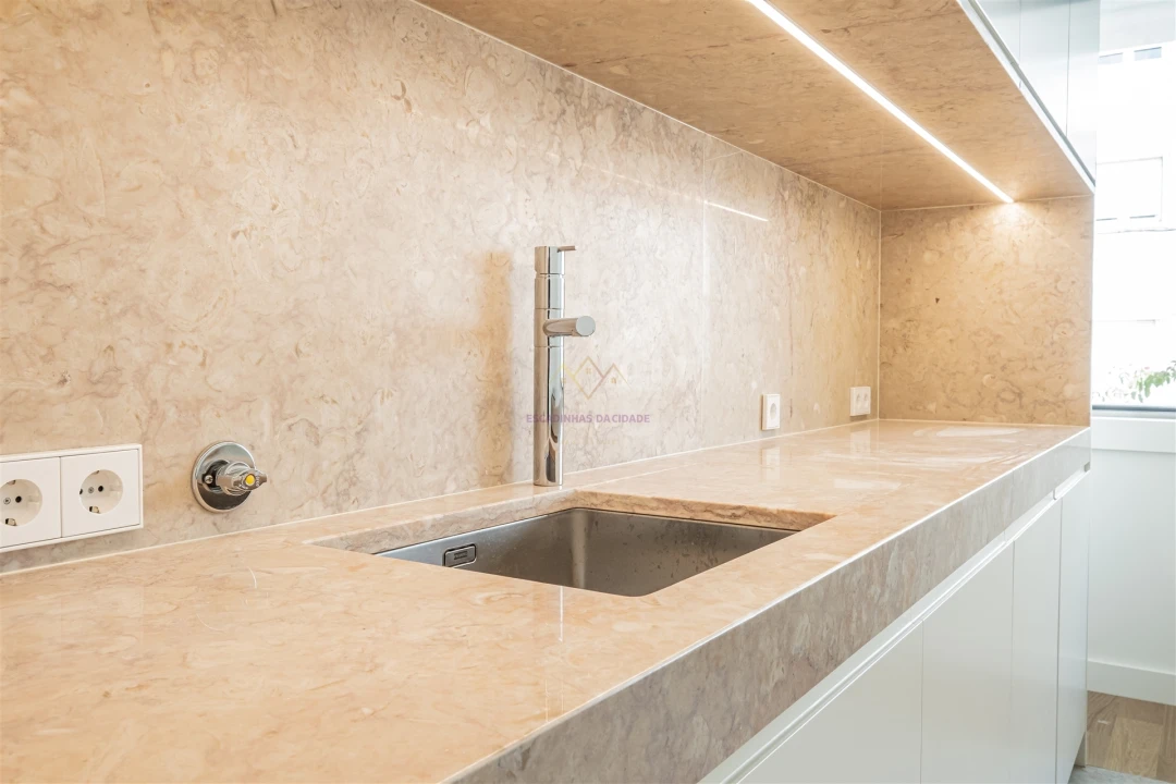 Moradia T5 para Venda em Alcantara Foto 10