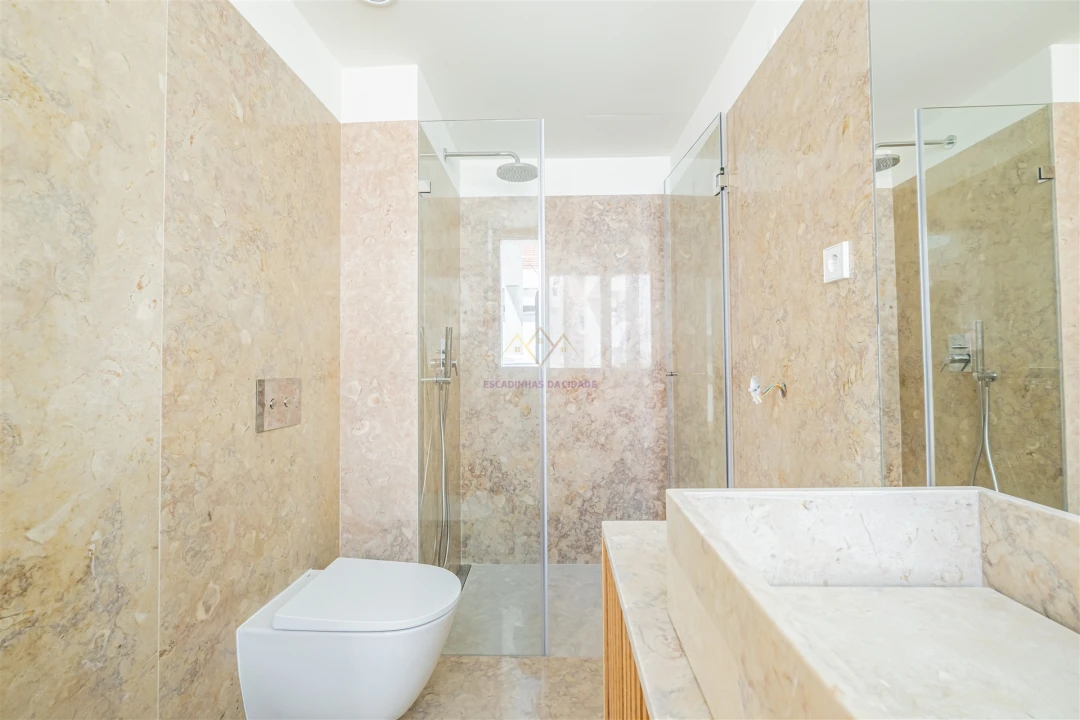 Moradia T5 para Venda em Alcantara Foto 65