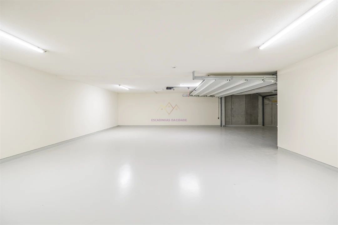 Moradia T5 para Venda em Alcantara Foto 75