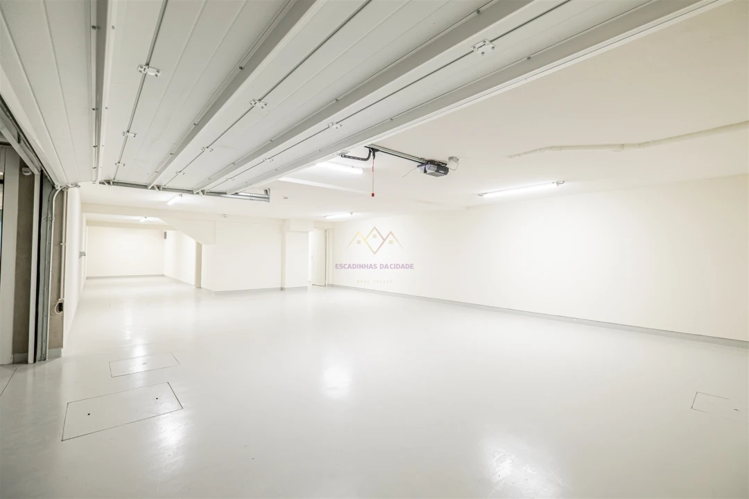 Moradia T5 para Venda em Alcantara Foto 72