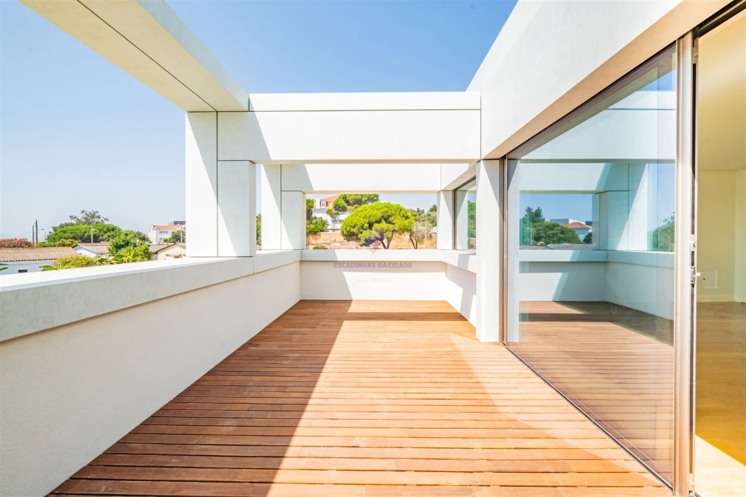 Moradia T5 para Venda em Alcantara Foto 55