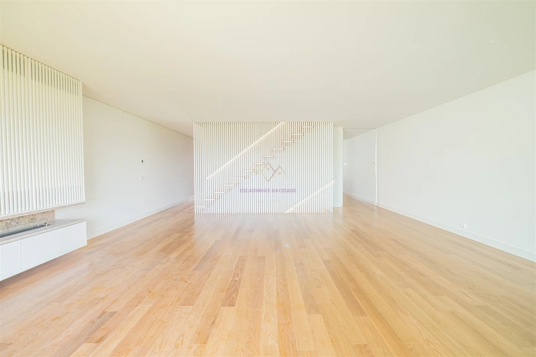 Moradia T5 para Venda em Alcantara Foto 16