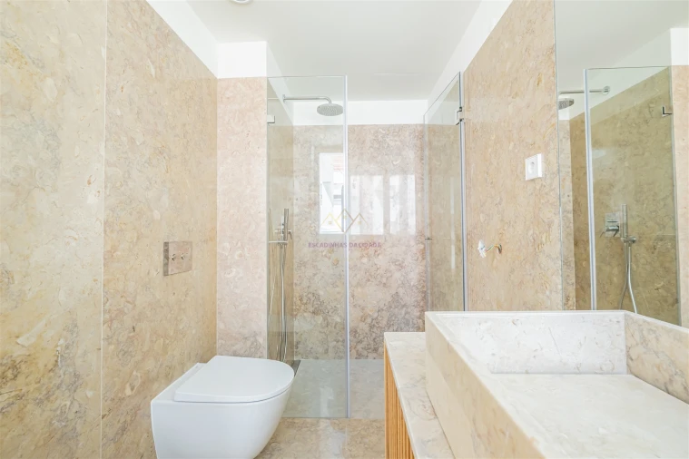 Moradia T5 para Venda em Alcantara Foto 65