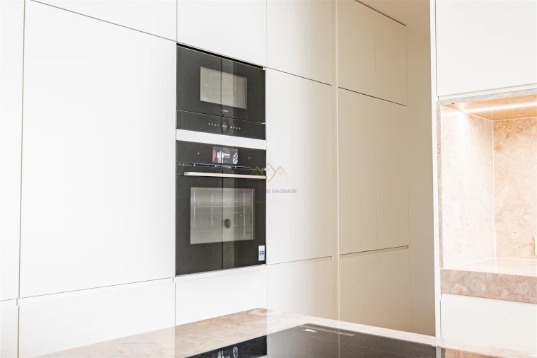 Moradia T5 para Venda em Alcantara Foto 7