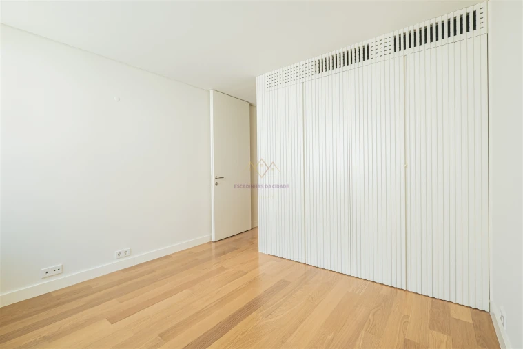 Moradia T5 para Venda em Alcantara Foto 27