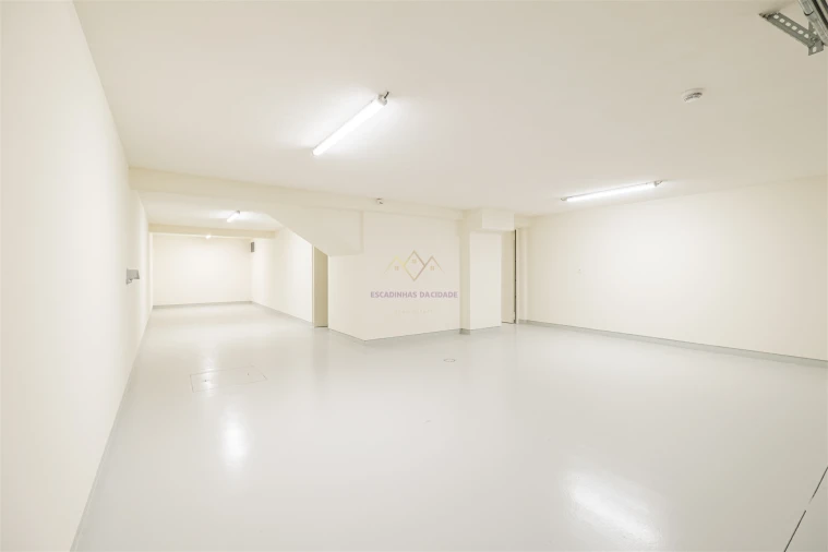 Moradia T5 para Venda em Alcantara Foto 74