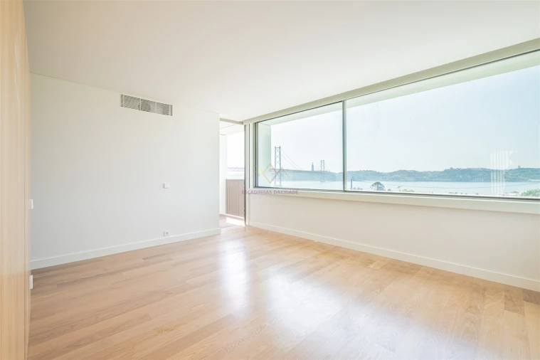 Moradia T5 para Venda em Alcantara Foto 41