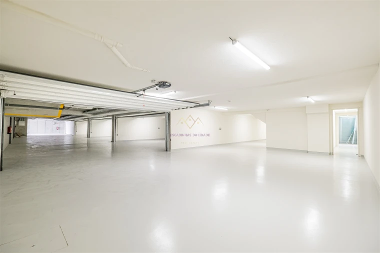 Moradia T5 para Venda em Alcantara Foto 73