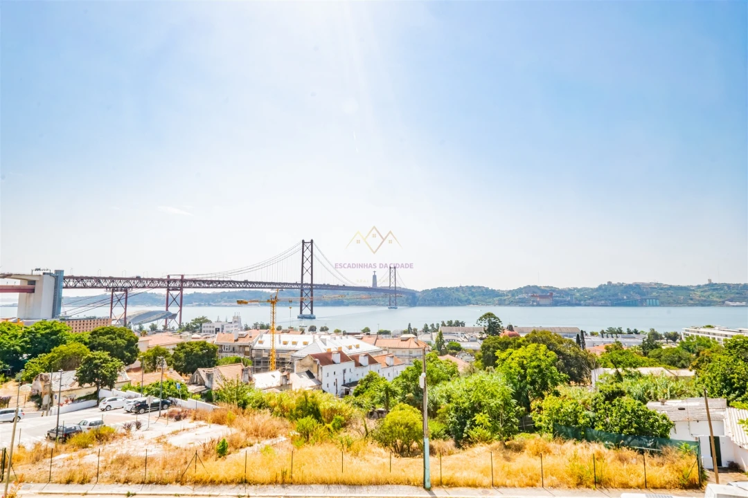 Moradia T5 para Venda em Alcantara Foto 59