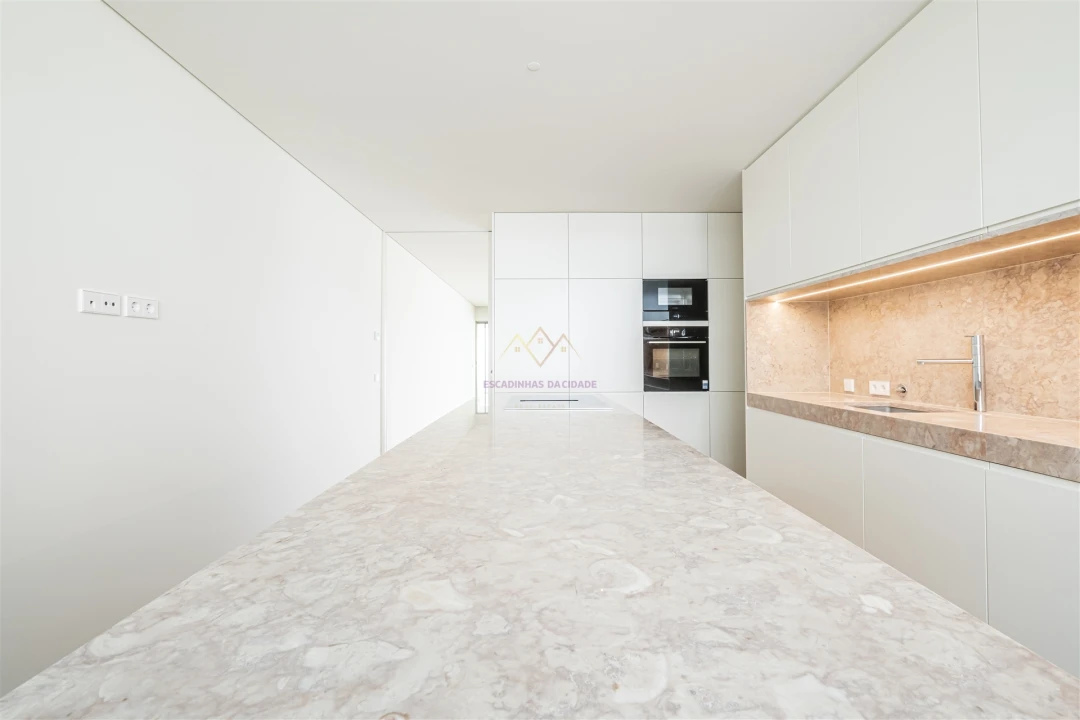 Moradia T5 para Venda em Alcantara Foto 5