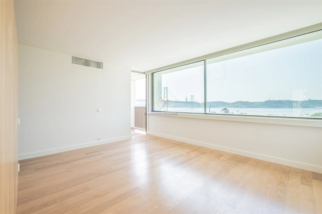 Moradia T5 para Venda em Alcantara Foto 41