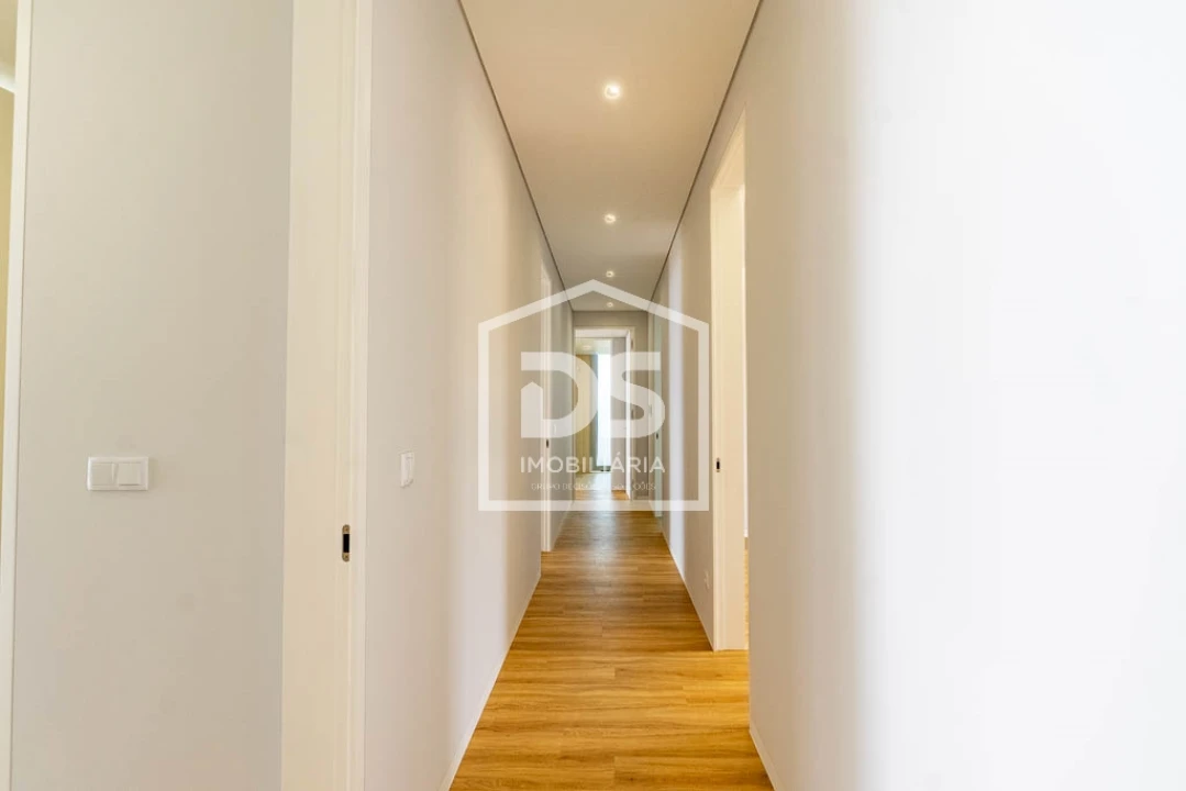 Moradia T3 para Venda em Estreito da Calheta Foto 10