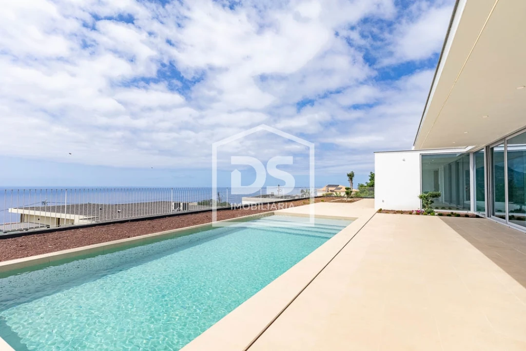 Moradia T3 para Venda em Estreito da Calheta Foto 34