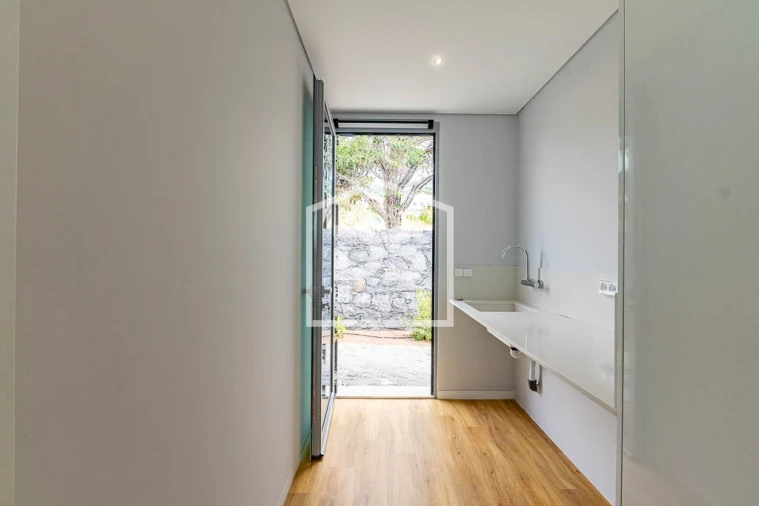 Moradia T3 para Venda em Estreito da Calheta Foto 28