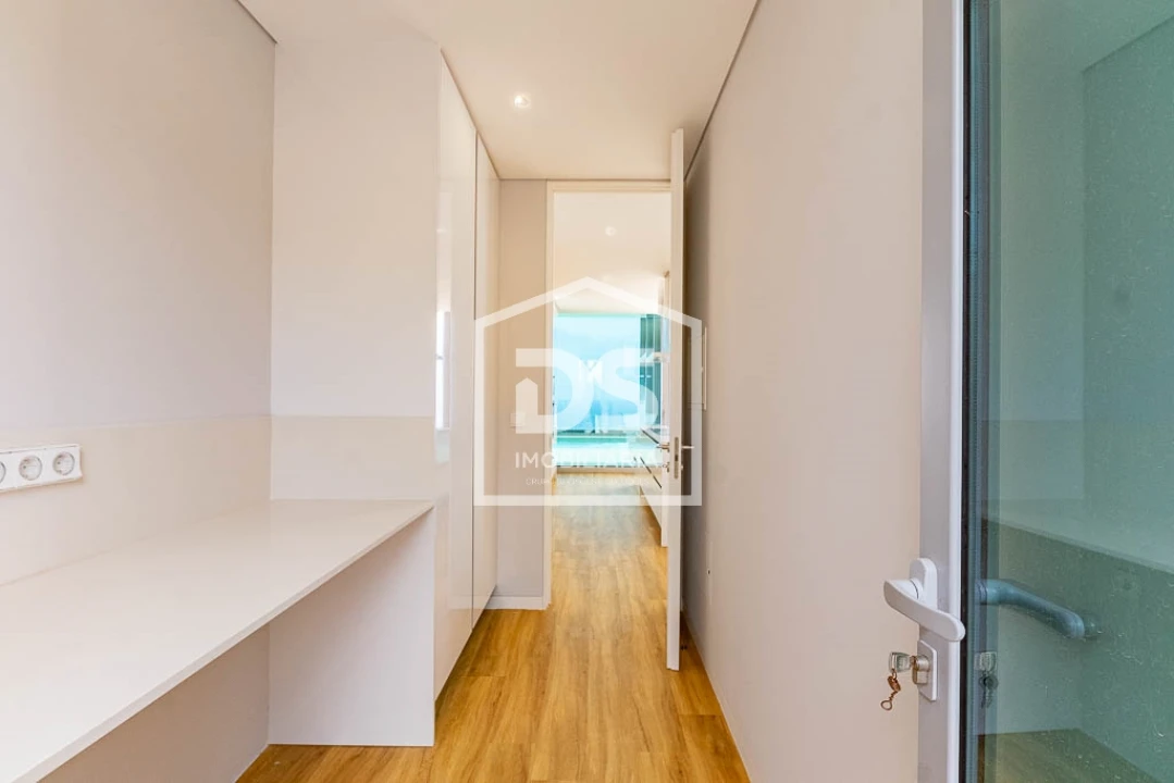 Moradia T3 para Venda em Estreito da Calheta Foto 2