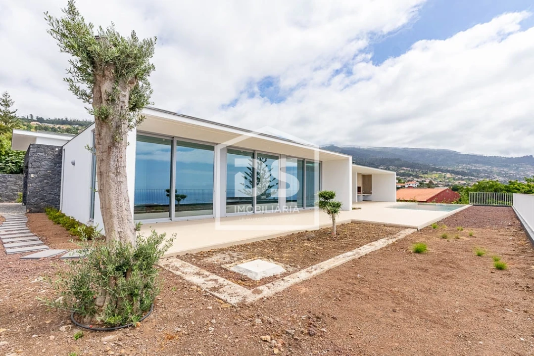 Moradia T3 para Venda em Estreito da Calheta Foto 36