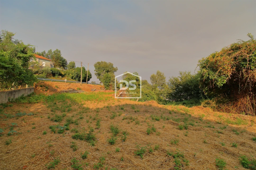 Terreno para Venda em Canelas Foto 2