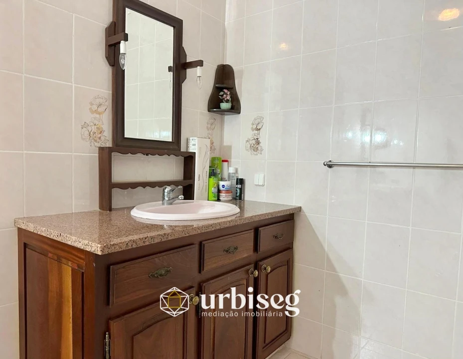 Moradia T3 para Venda em Buarcos Foto 29