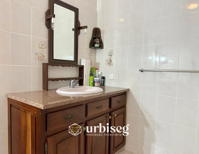 Moradia T3 para Venda em Buarcos Foto 29