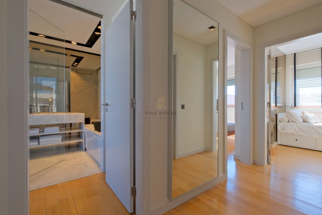 Apartamento T3 para Venda em Parque das Nações Foto 17