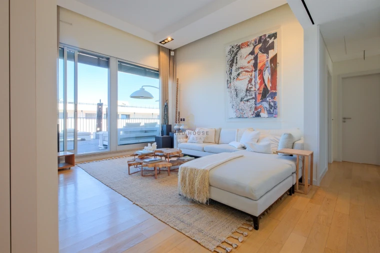 Apartamento T3 para Venda em Parque das Nações Foto 4