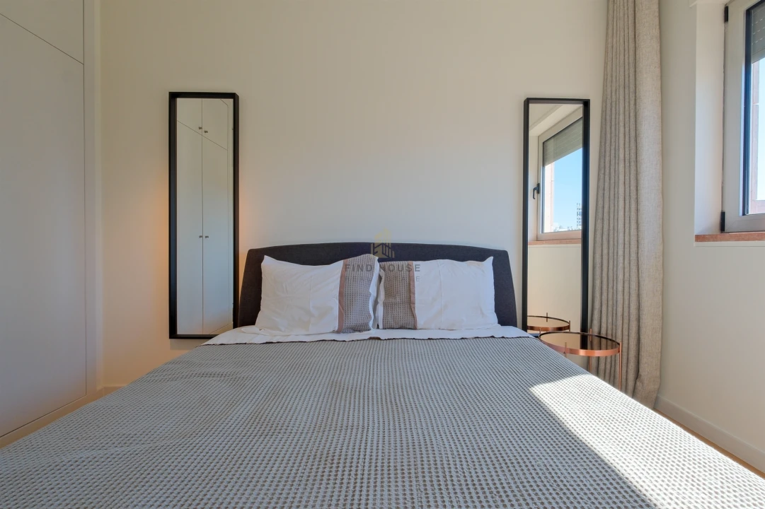 Apartamento T3 para Venda em Parque das Nações Foto 35