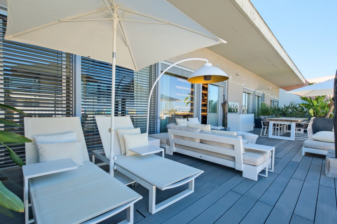 Apartamento T3 para Venda em Parque das Nações Foto 2