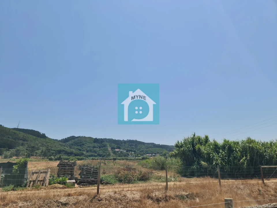 Terreno para Venda em Cela Foto 4