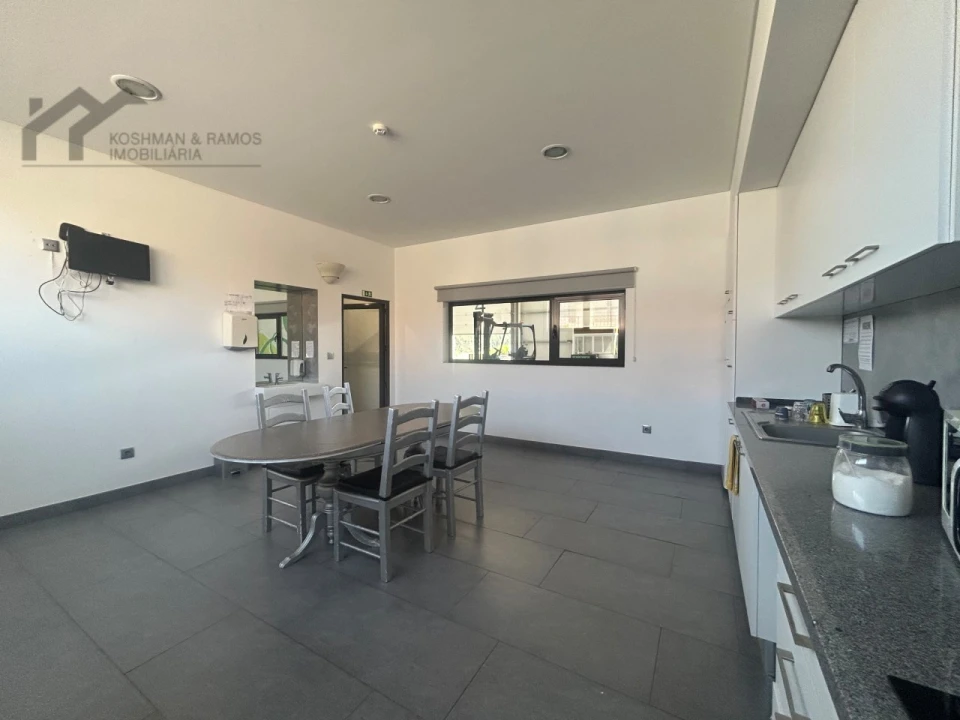 Armazém para Venda em A dos Cunhados e Maceira Foto 44