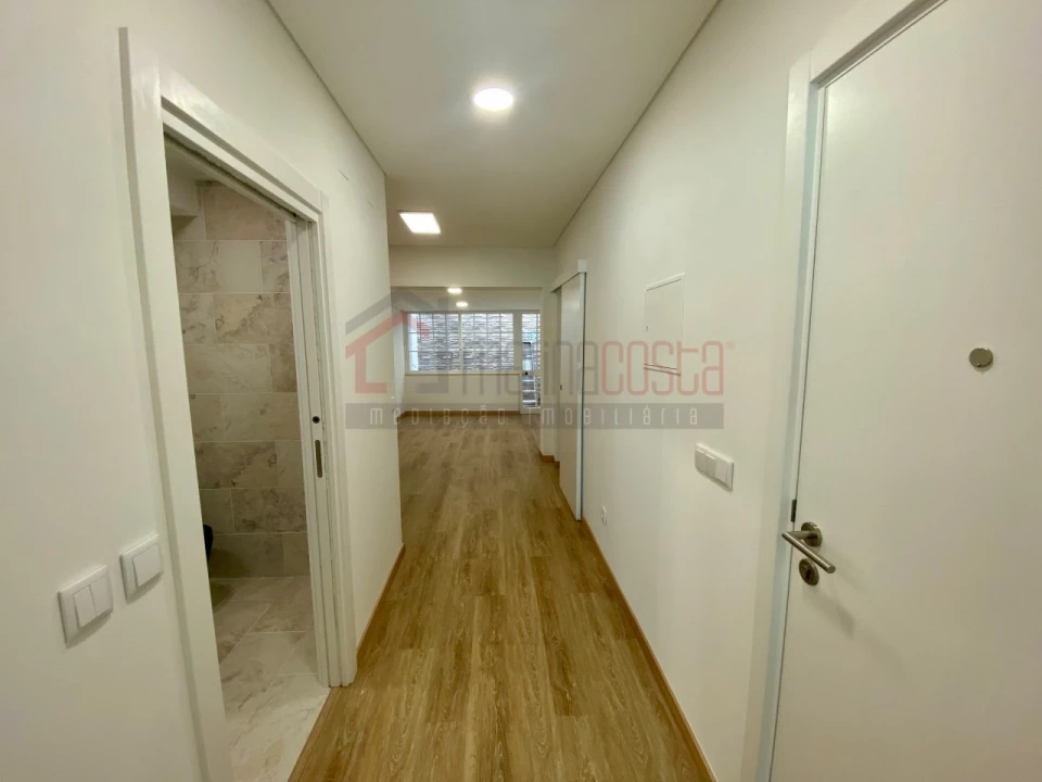 Apartamento T1 para Venda em Peniche Foto 8