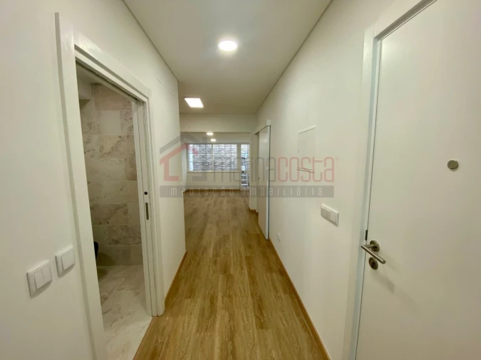 Apartamento T1 para Venda em Peniche Foto 8